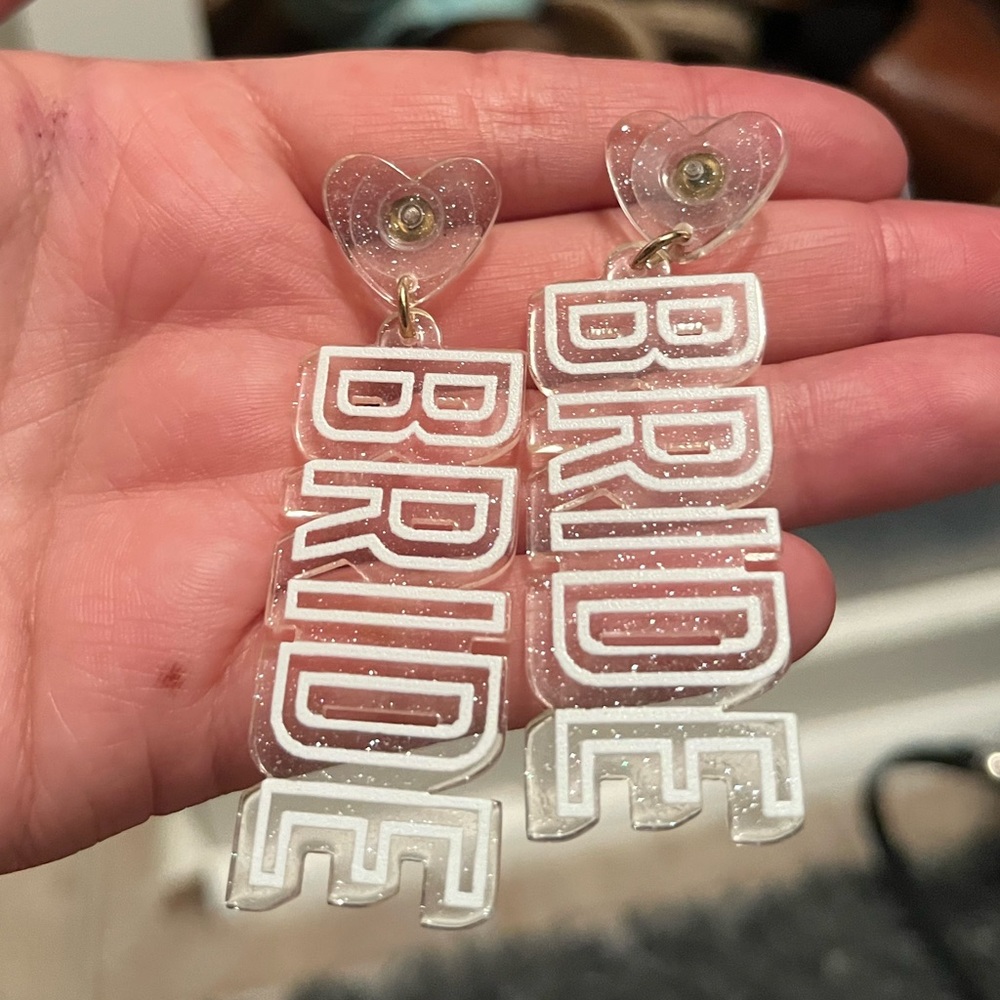 Acrylic bride earrings